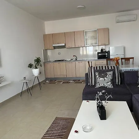 Apartament Gjergji *