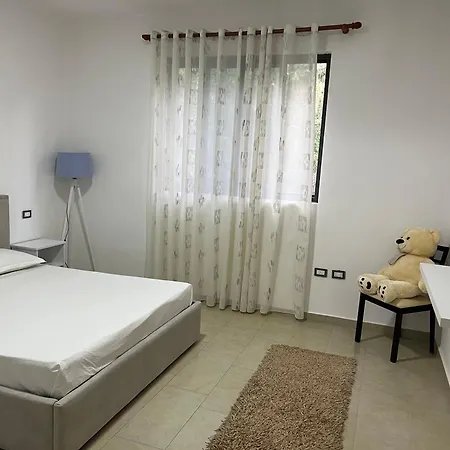 Apartament Gjergji *